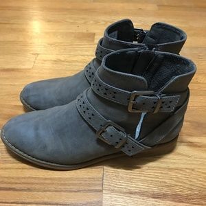 Rocket Dog Grey Booties